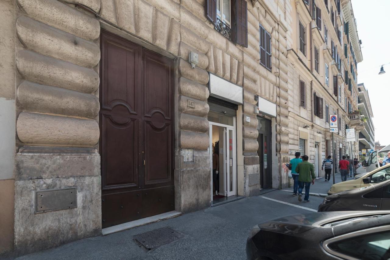 Piazza Vittorio Apartment Рим Екстер'єр фото